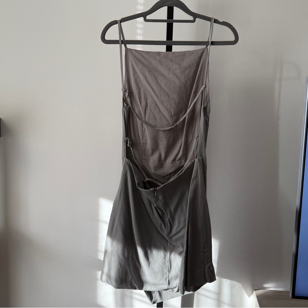 NWT Forever 21 Open Back Gray Mini Dress Size S - Picture 2 of 5